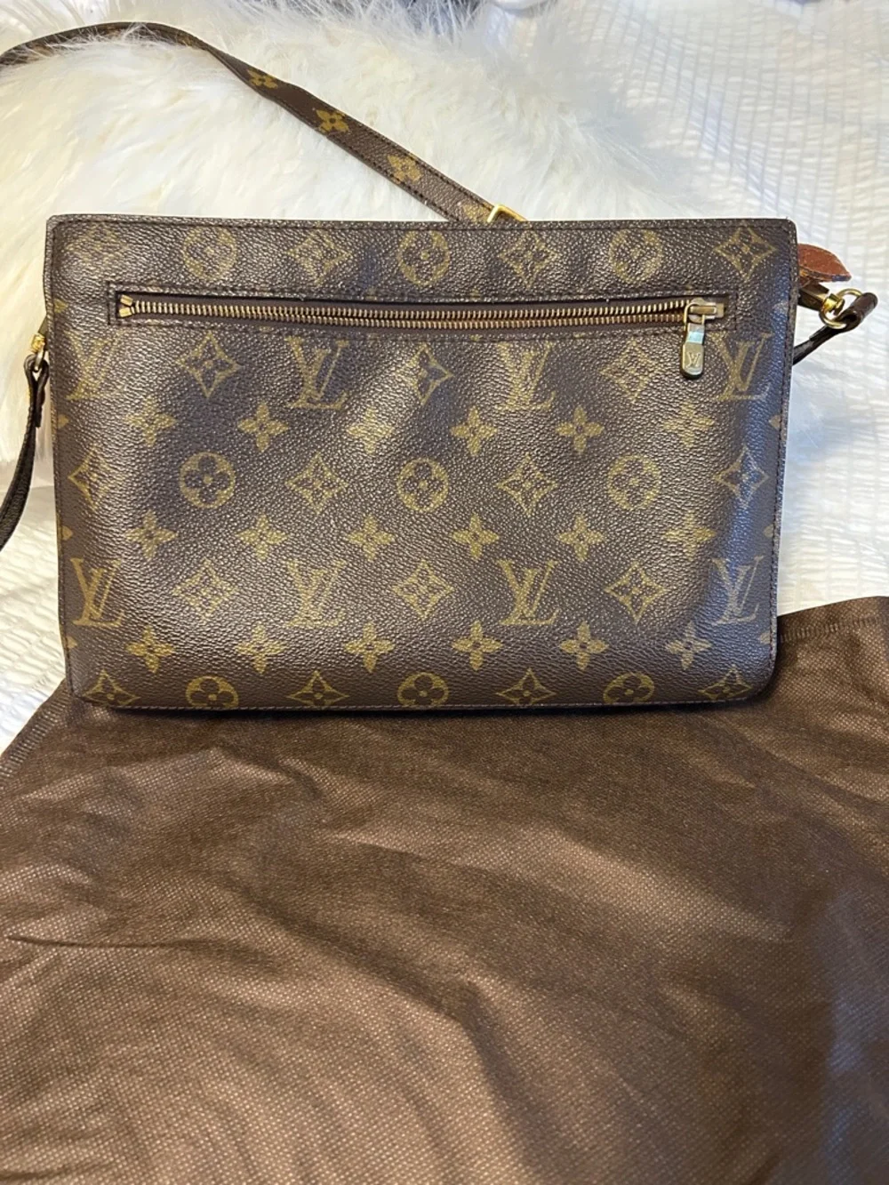 Louis Vuitton Monogram Canvas Brown & Gold Crossbody Bag - Picture 8 of 11